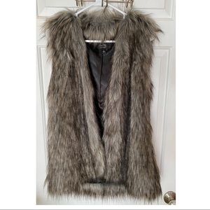 ❗️SOLD❗️Nicole Miller Vest